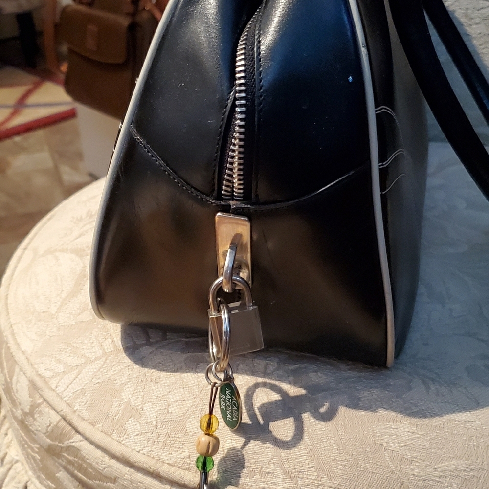 Purse - Picture 3 of 12
